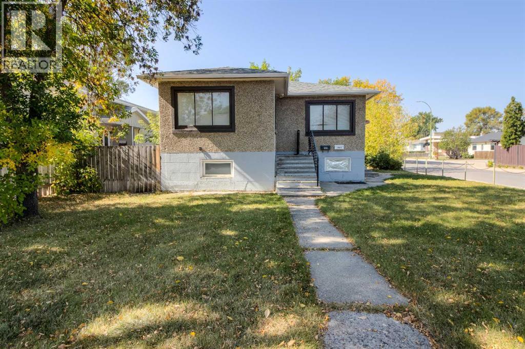 618 16 Street N, Lethbridge, Alberta  T1H 3A9 - Photo 3 - A2256832