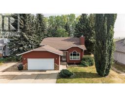 8 Petticoat Lane English Estates, Lacombe, Ca