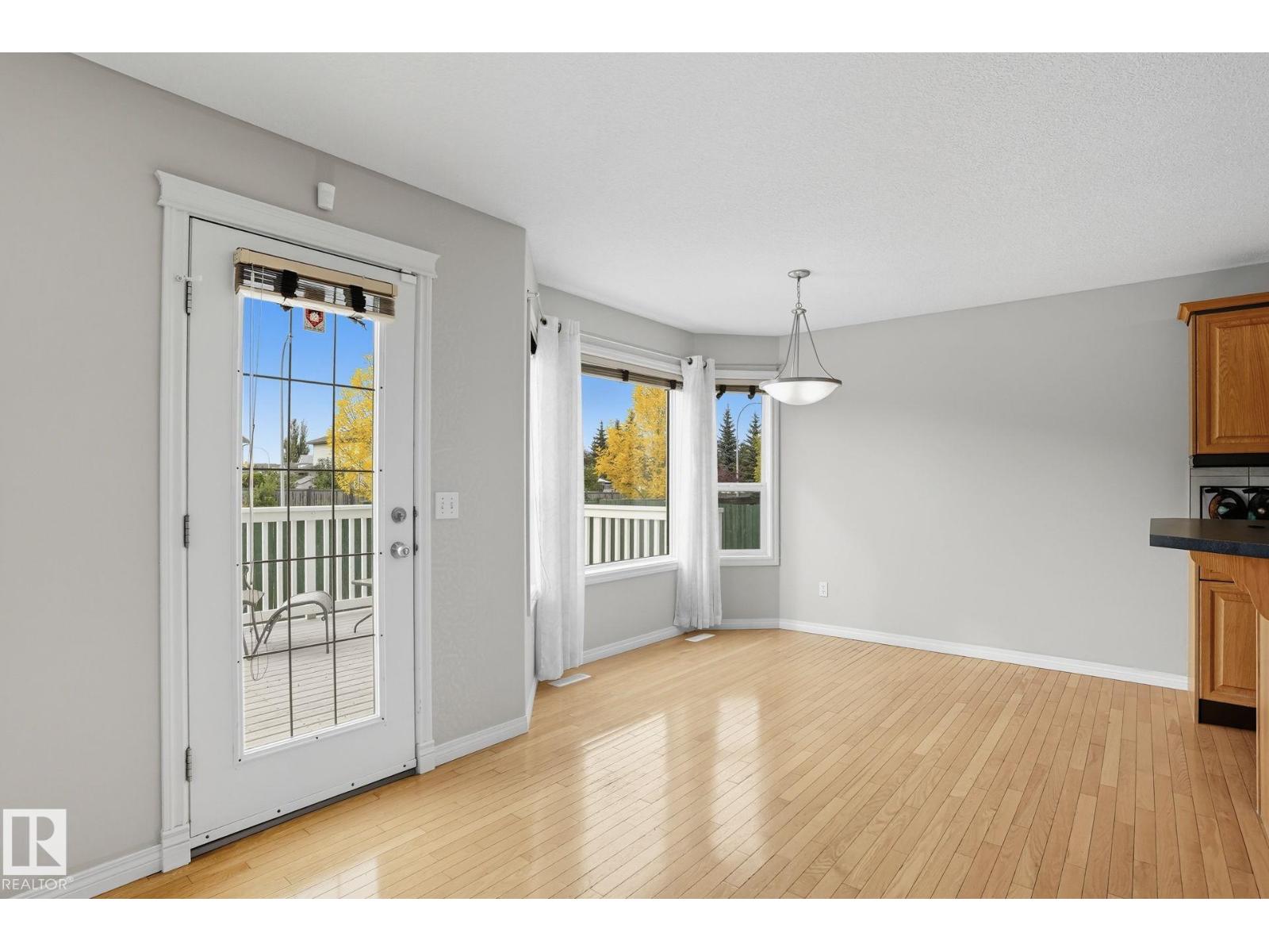 16104 81 St Nw, Edmonton, Alberta  T5Z 3E4 - Photo 9 - E4460893