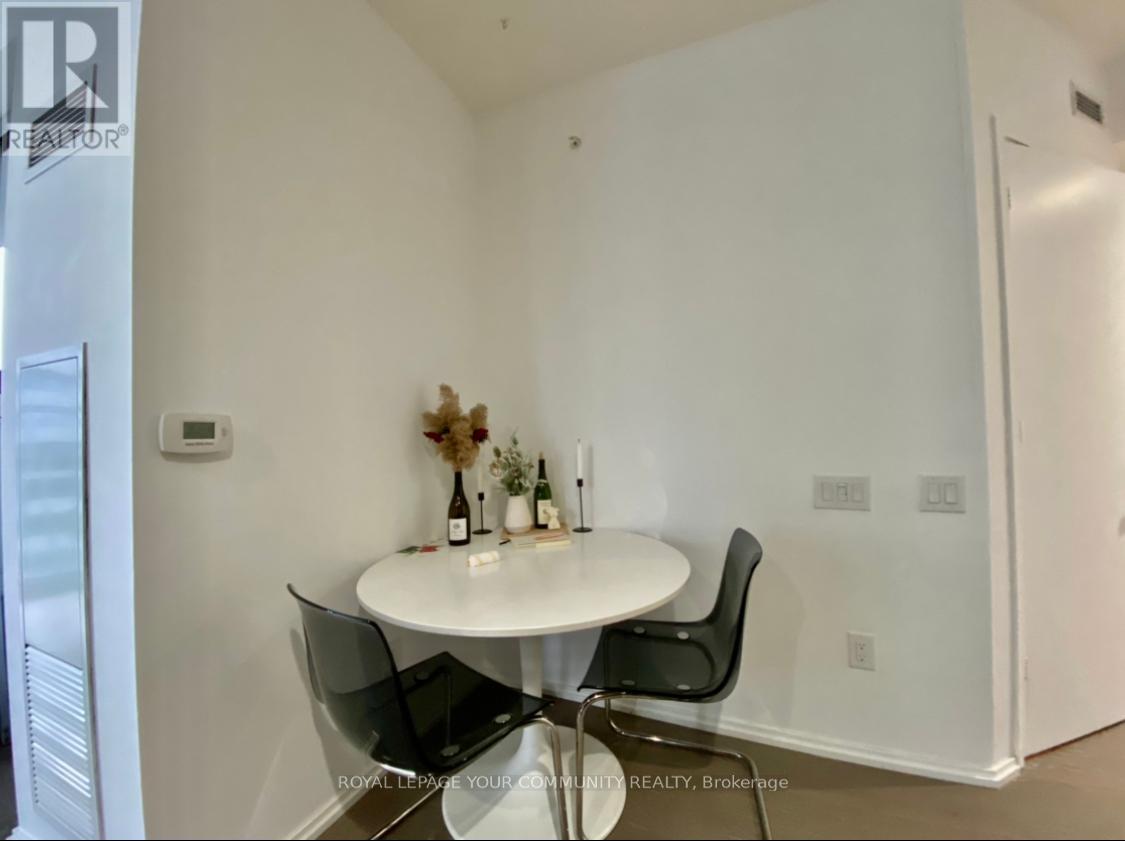 4009 - 45 Charles Street E, Toronto, Ontario  M4Y 0B8 - Photo 7 - C12445311
