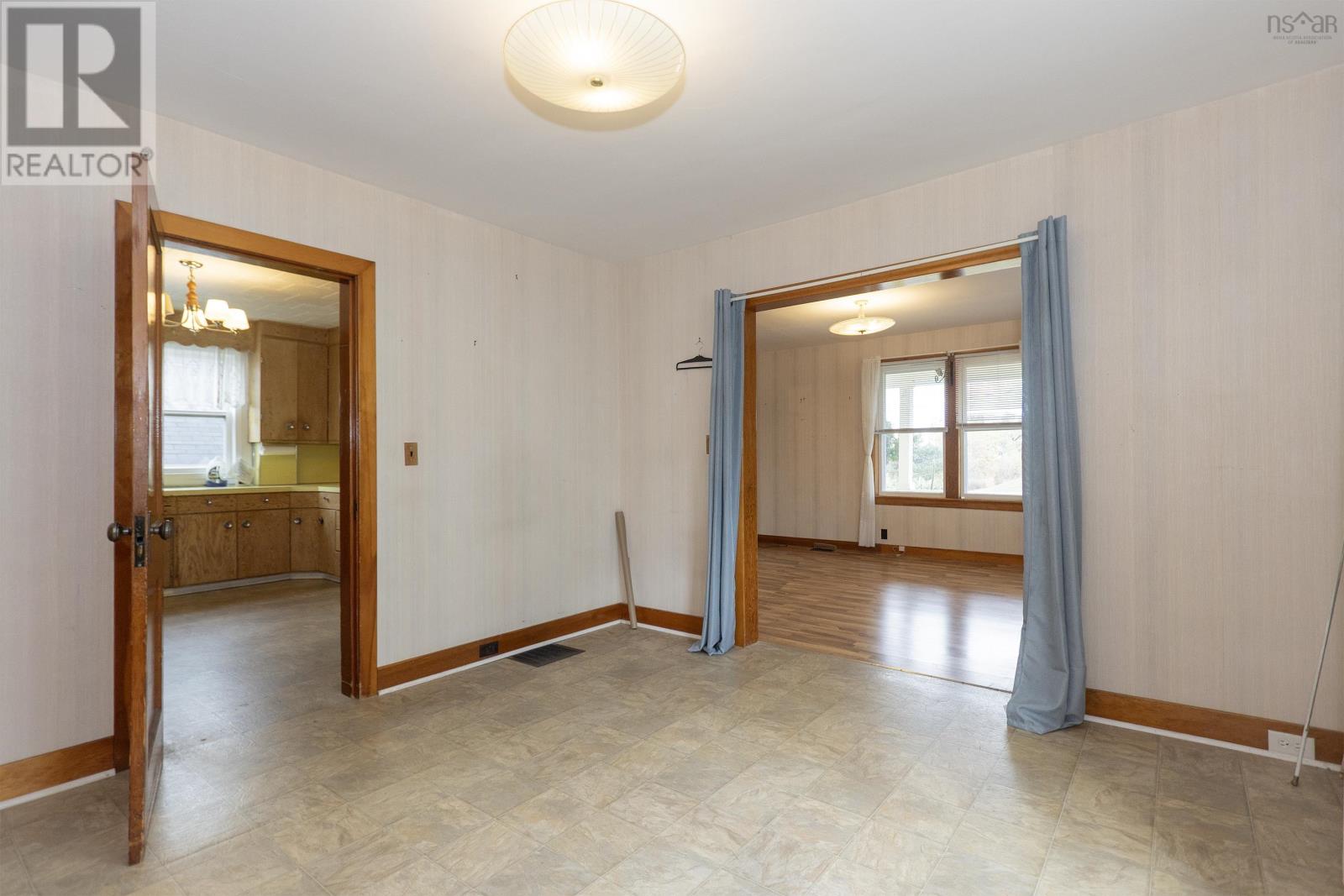 54 Wolsley Street, Springhill, Nova Scotia  B0M 1X0 - Photo 13 - 202525130