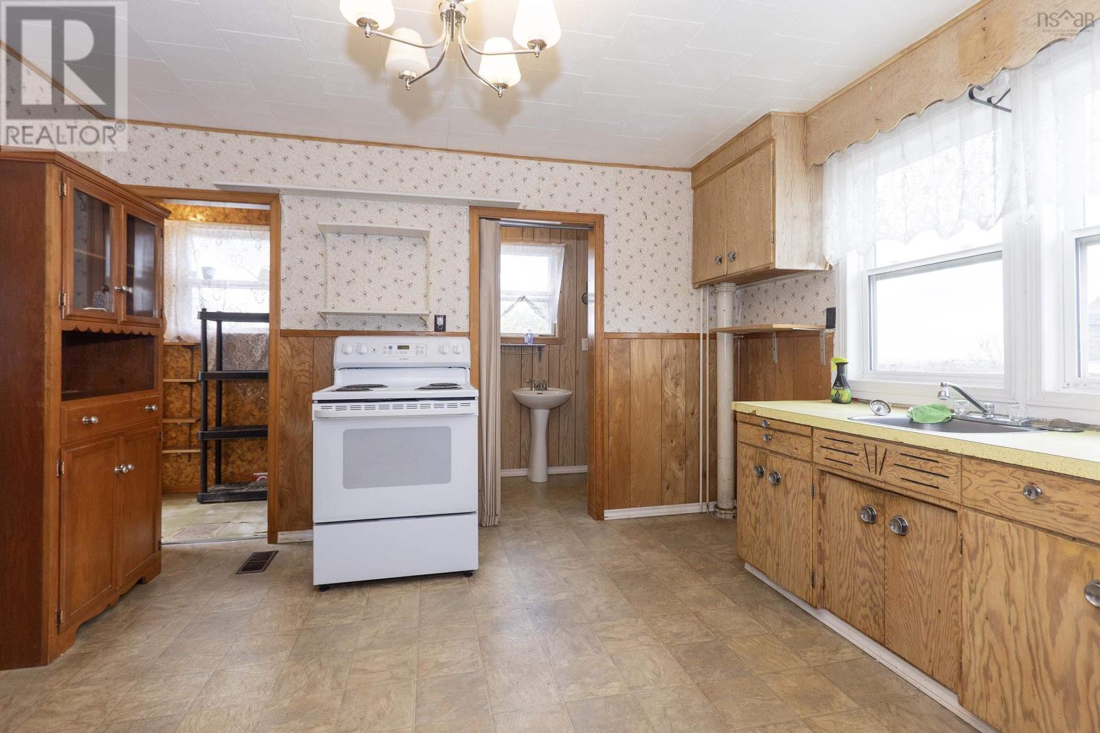 54 Wolsley Street, Springhill, Nova Scotia  B0M 1X0 - Photo 15 - 202525130