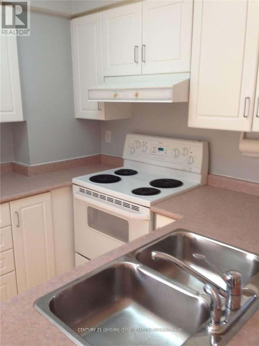 1110 - 43 Eglinton Avenue E, Toronto, Ontario  M4P 1A2 - Photo 9 - C12401955