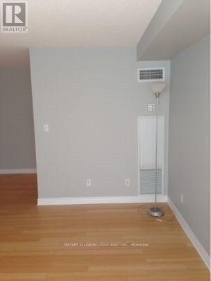 1110 - 43 Eglinton Avenue E, Toronto, Ontario  M4P 1A2 - Photo 8 - C12401955