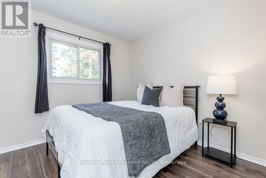 52 Royal Beech Drive, Wasaga Beach, Ontario  L0L 2P0 - Photo 21 - S12445329