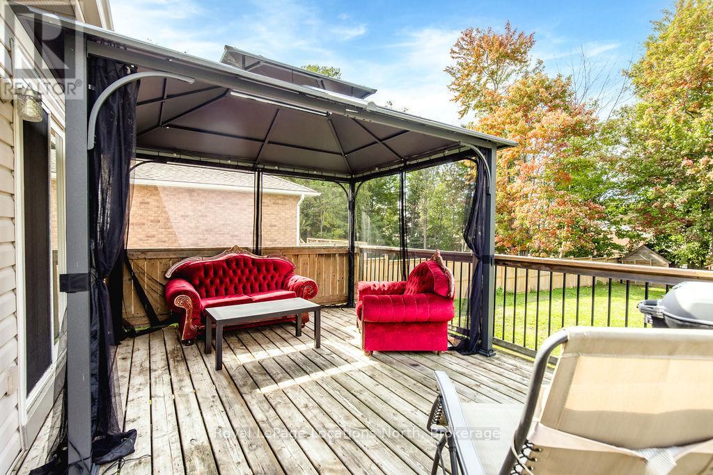 52 Royal Beech Drive, Wasaga Beach, Ontario  L0L 2P0 - Photo 37 - S12445329