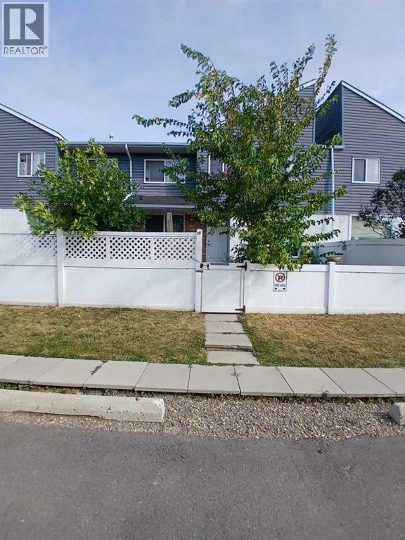 15, 4769 Hubalta Road Se, Calgary, Alberta  t2b 2n9 - Photo 1 - A2261014