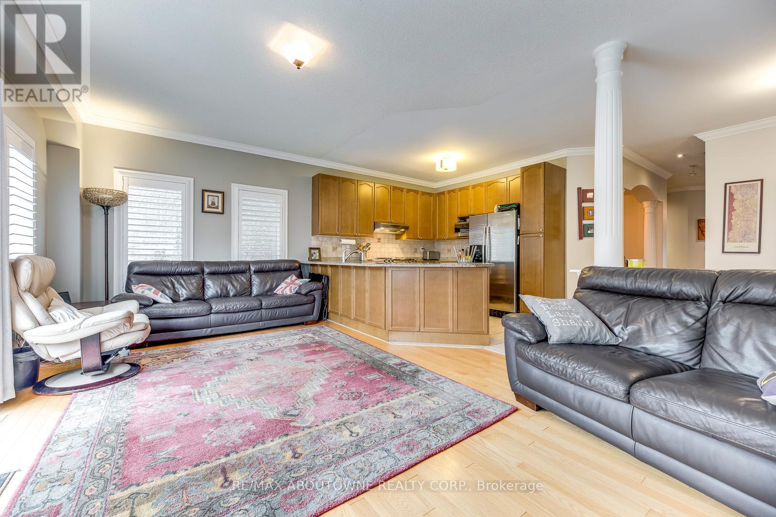 1198 Agram Drive, Oakville, Ontario  L6H 7R9 - Photo 10 - W12445279
