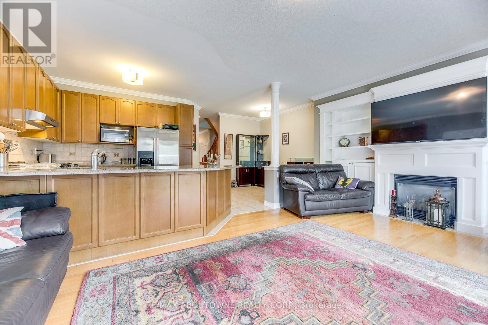 1198 Agram Drive, Oakville, Ontario  L6H 7R9 - Photo 13 - W12445279