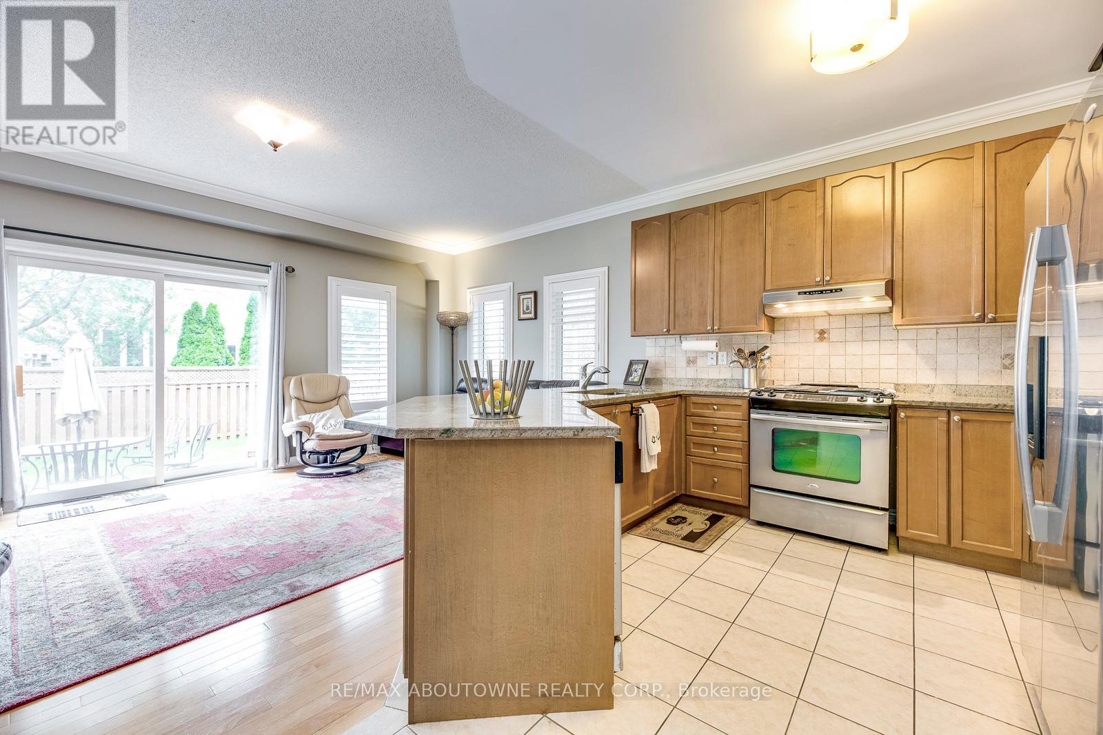 1198 Agram Drive, Oakville, Ontario  L6H 7R9 - Photo 16 - W12445279