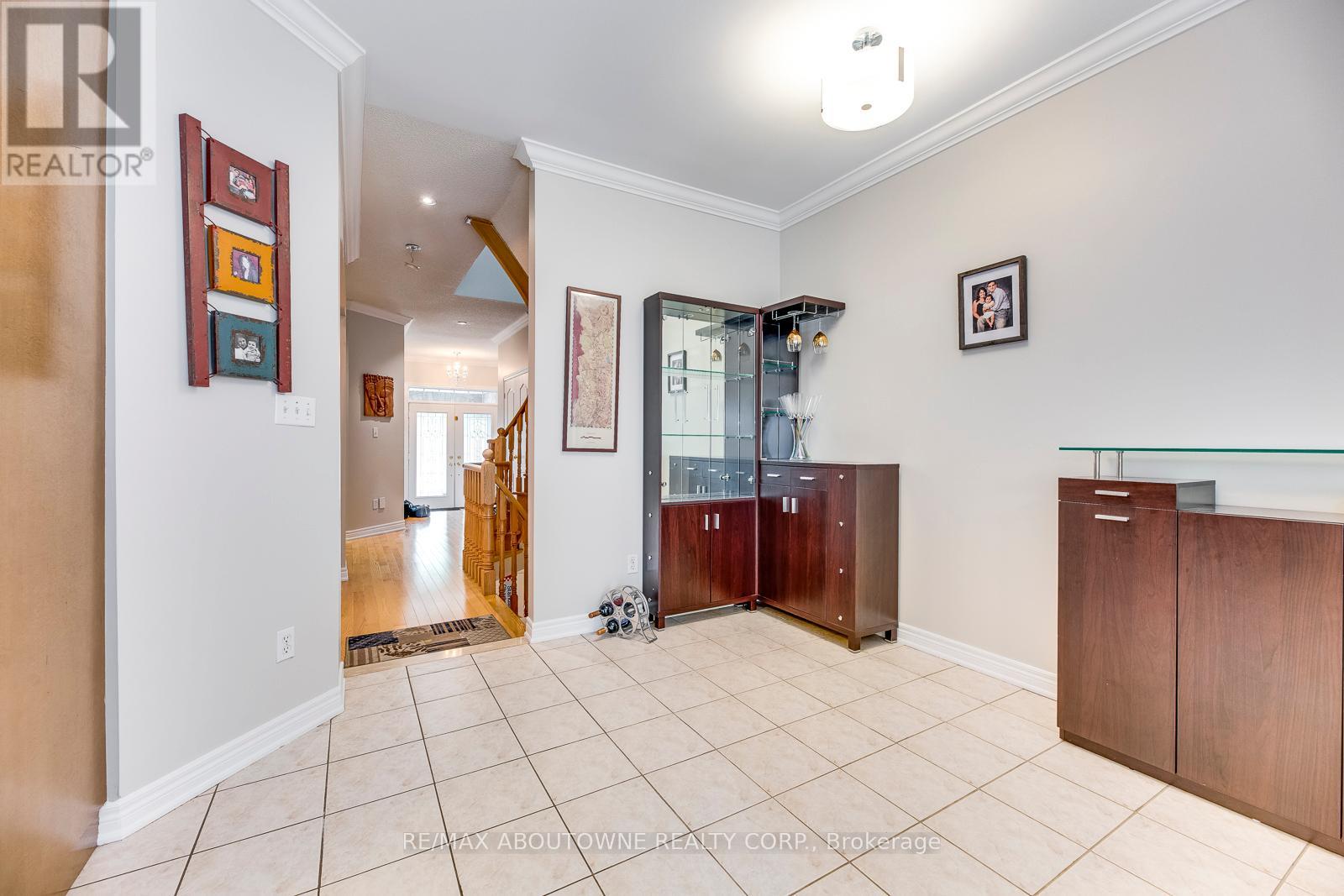1198 Agram Drive, Oakville, Ontario  L6H 7R9 - Photo 20 - W12445279