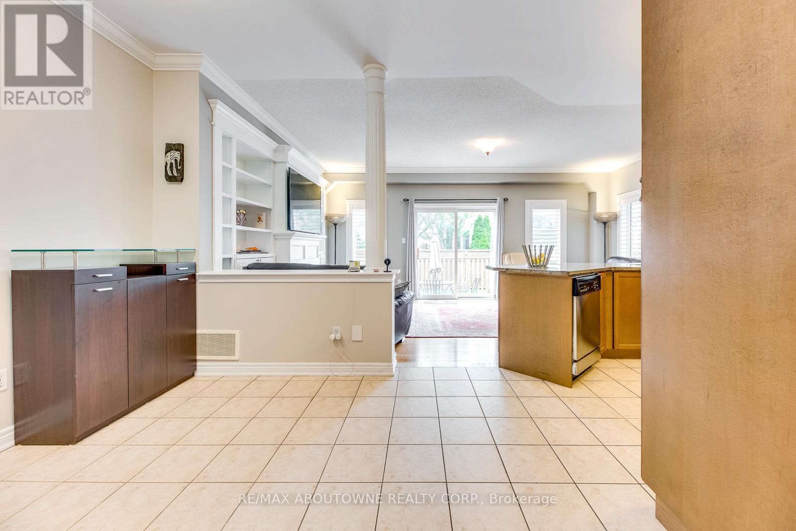 1198 Agram Drive, Oakville, Ontario  L6H 7R9 - Photo 21 - W12445279
