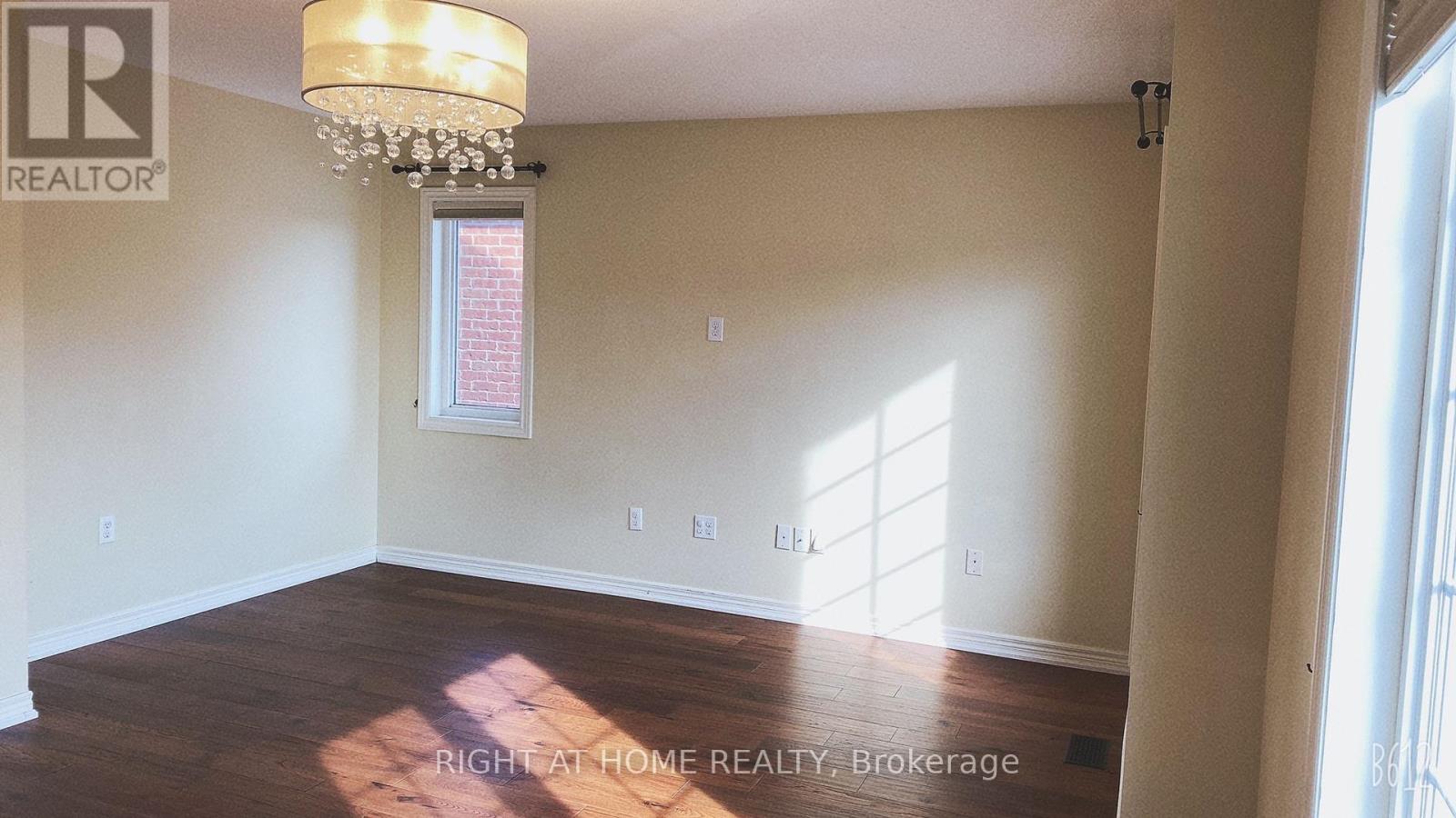 4700 Centretown Way, Mississauga, Ontario  L5R 0C9 - Photo 18 - W12445286