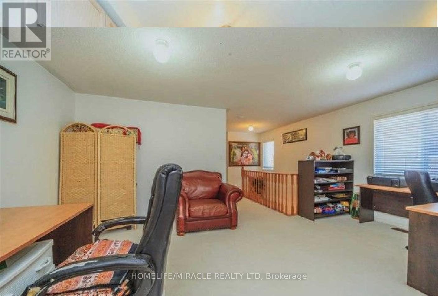 21 Sand Cherry Crescent, Brampton, Ontario  L6R 3A9 - Photo 11 - W12445290
