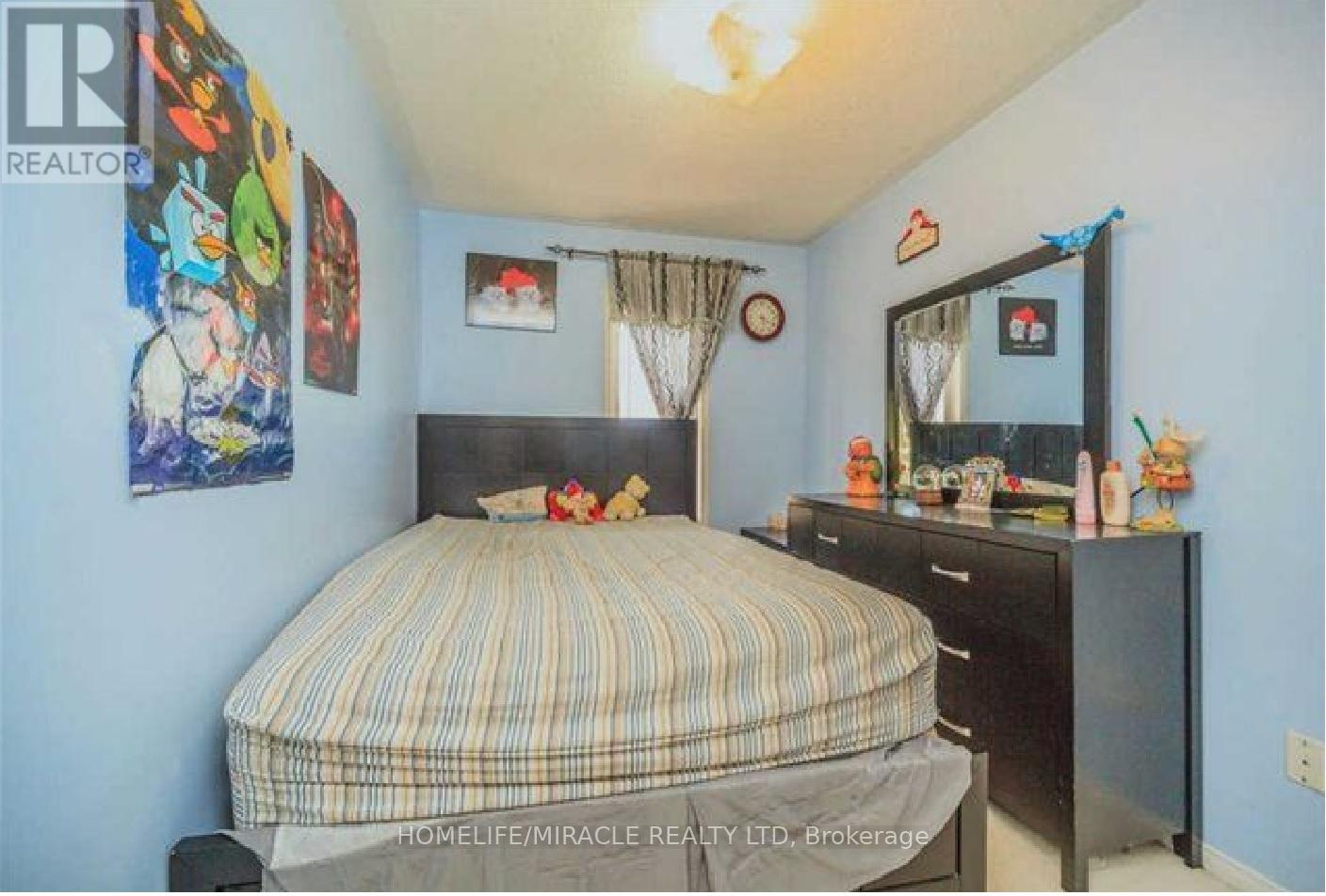 21 Sand Cherry Crescent, Brampton, Ontario  L6R 3A9 - Photo 15 - W12445290