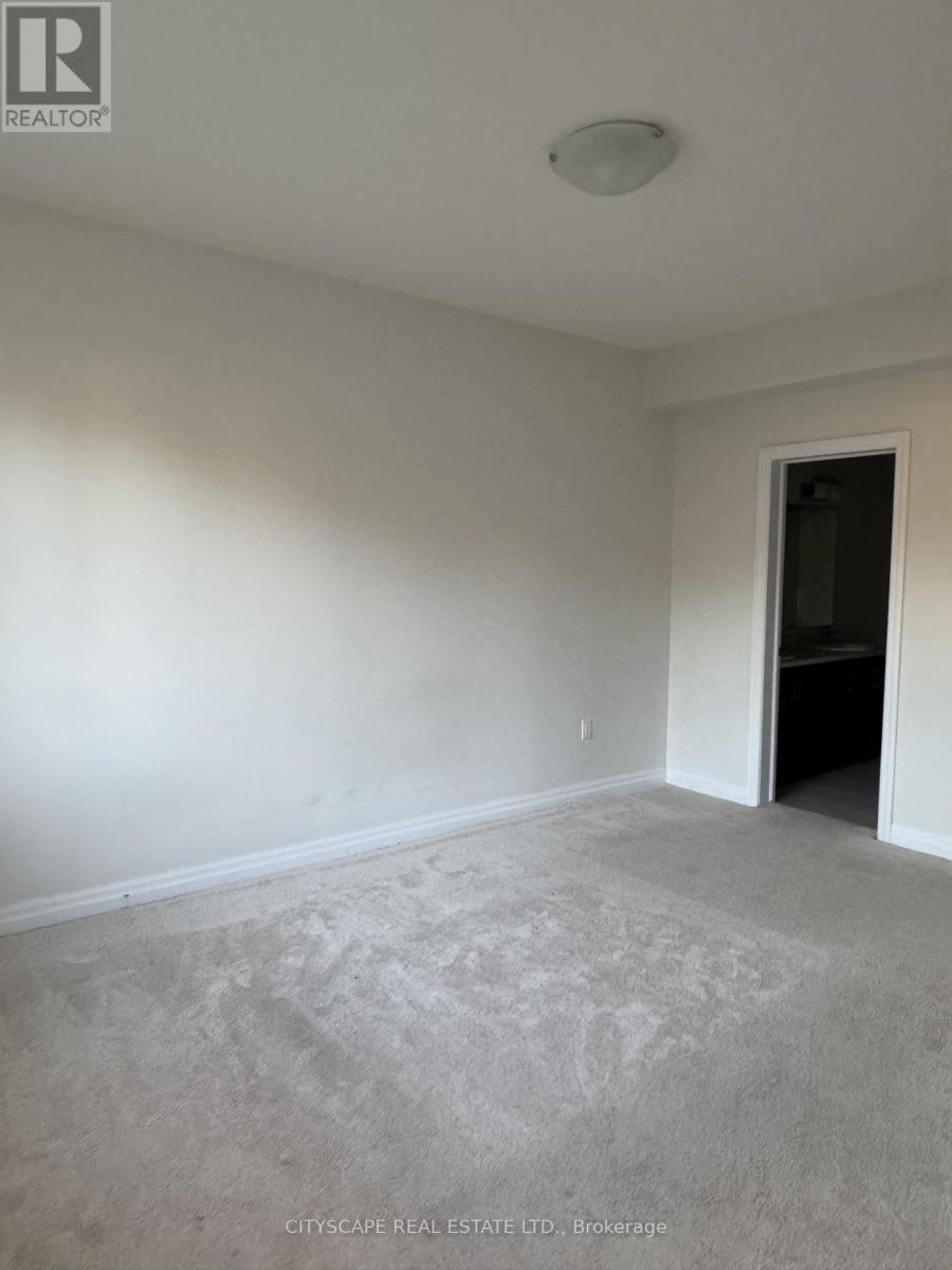 7 - 4311 Mann Street, Niagara Falls, Ontario  L2G 0E7 - Photo 5 - X12430769