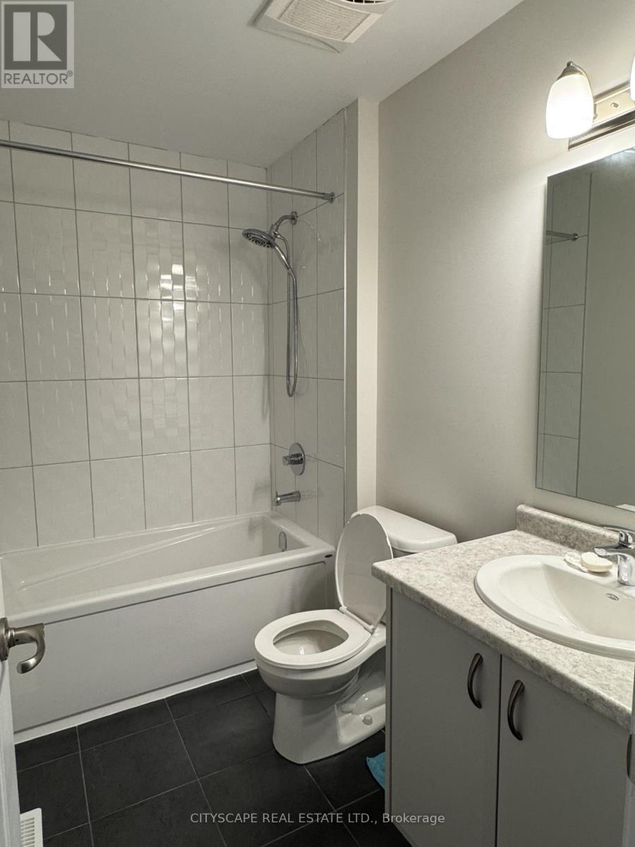 7 - 4311 Mann Street, Niagara Falls, Ontario  L2G 0E7 - Photo 10 - X12430769