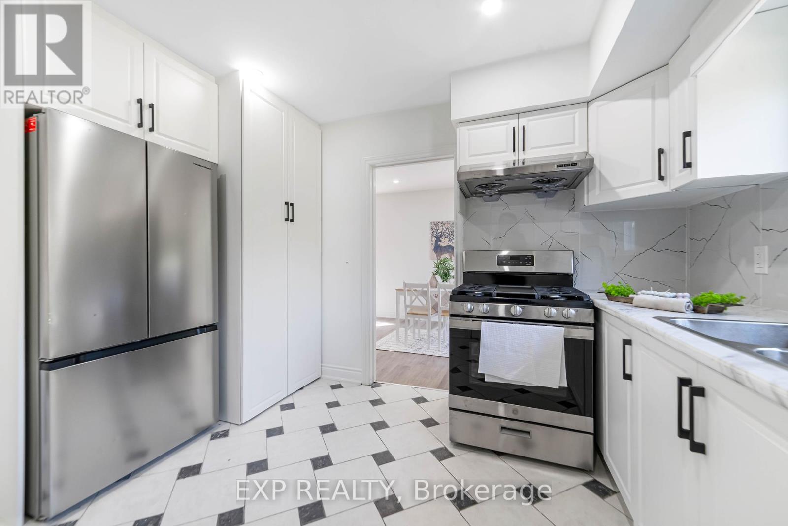 1487 Beckworth Avenue, London East (East D), Ontario  N5V 2K8 - Photo 12 - X12445287