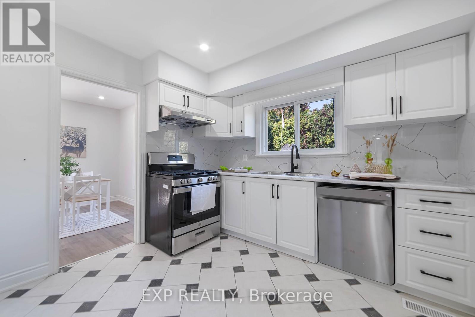 1487 Beckworth Avenue, London East (East D), Ontario  N5V 2K8 - Photo 14 - X12445287