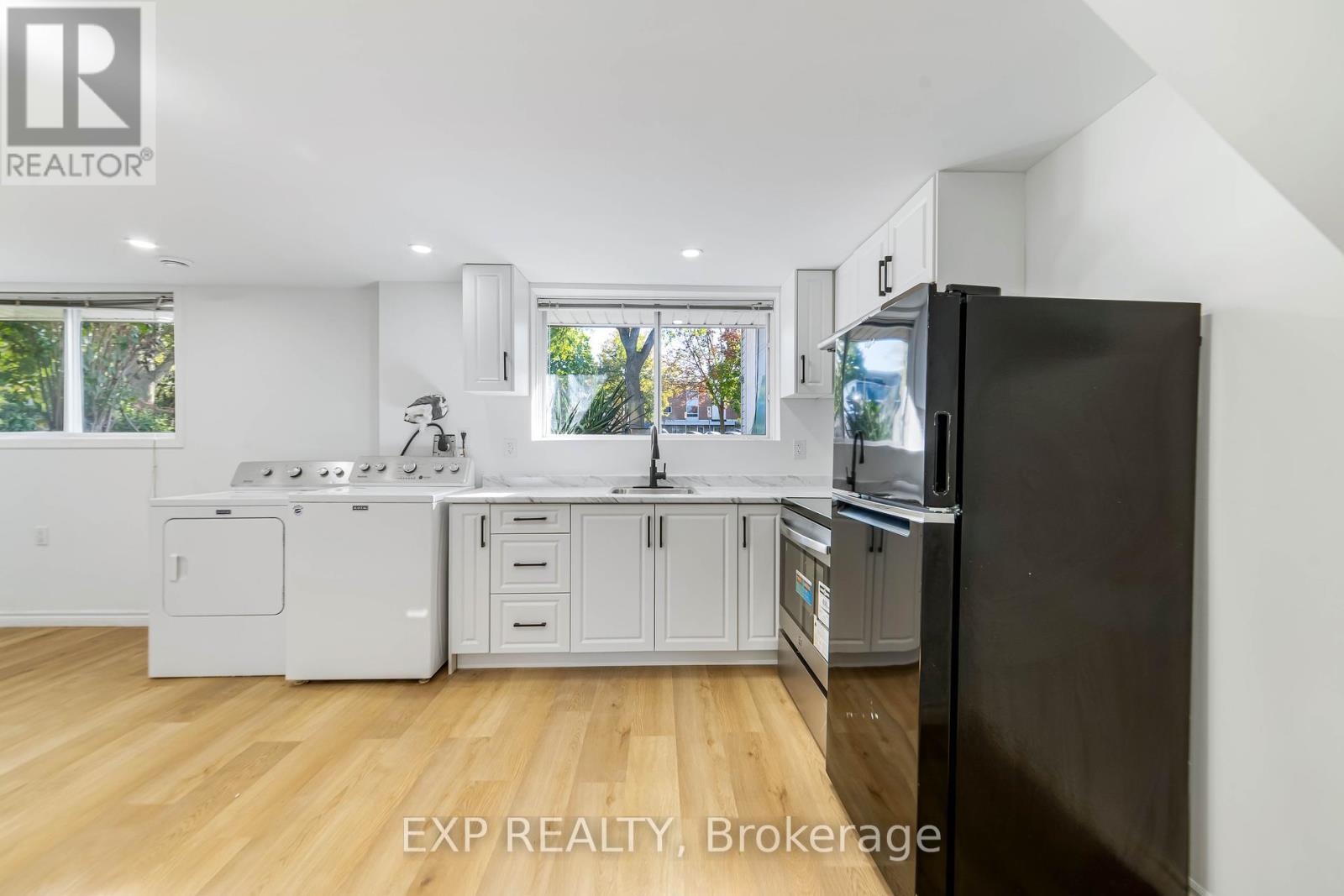 1487 Beckworth Avenue, London East (East D), Ontario  N5V 2K8 - Photo 29 - X12445287