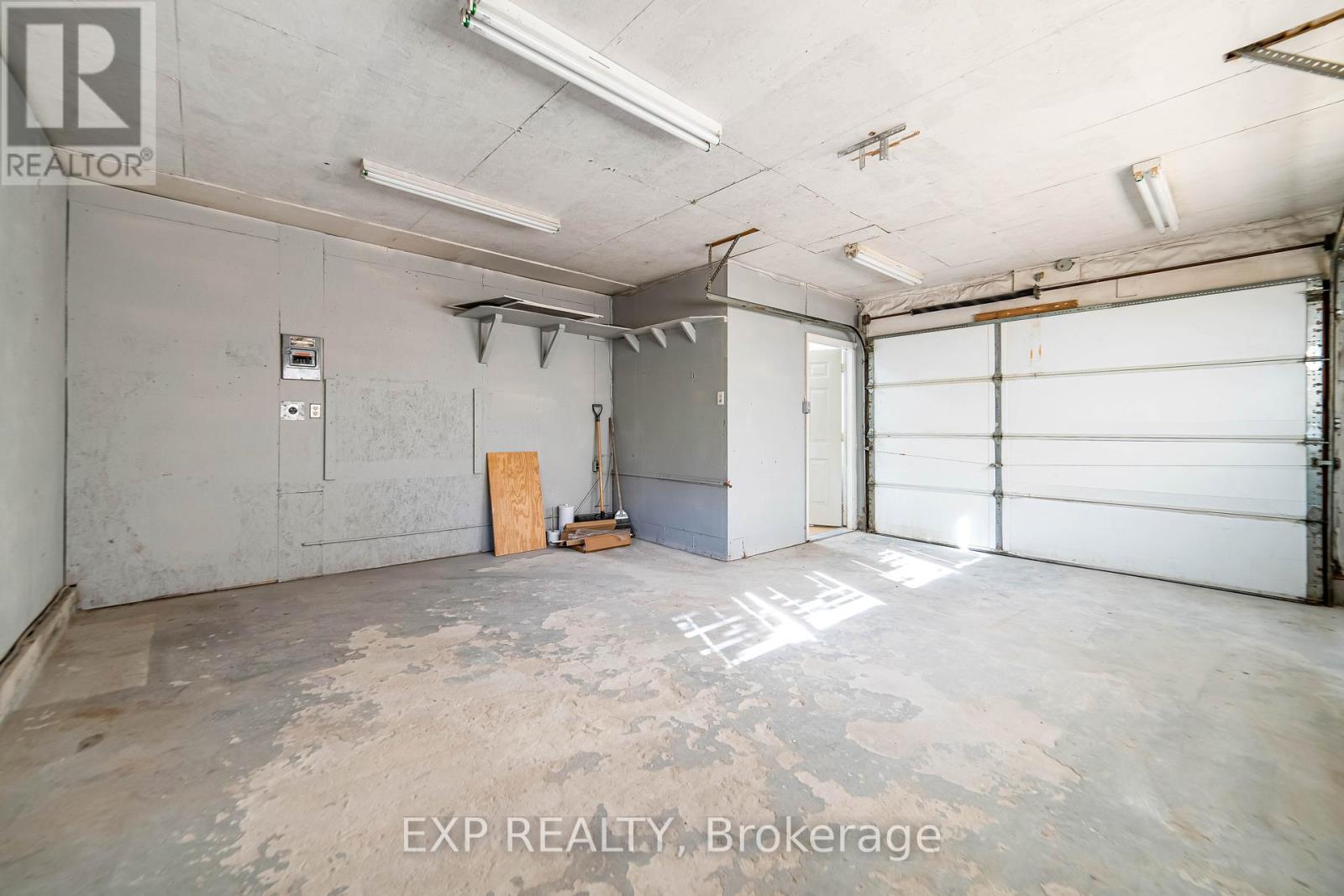 1487 Beckworth Avenue, London East (East D), Ontario  N5V 2K8 - Photo 38 - X12445287