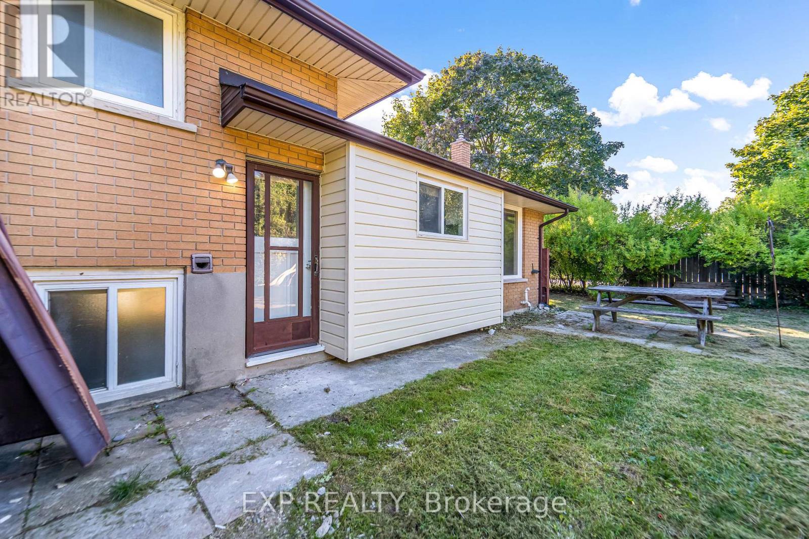 1487 Beckworth Avenue, London East (East D), Ontario  N5V 2K8 - Photo 42 - X12445287