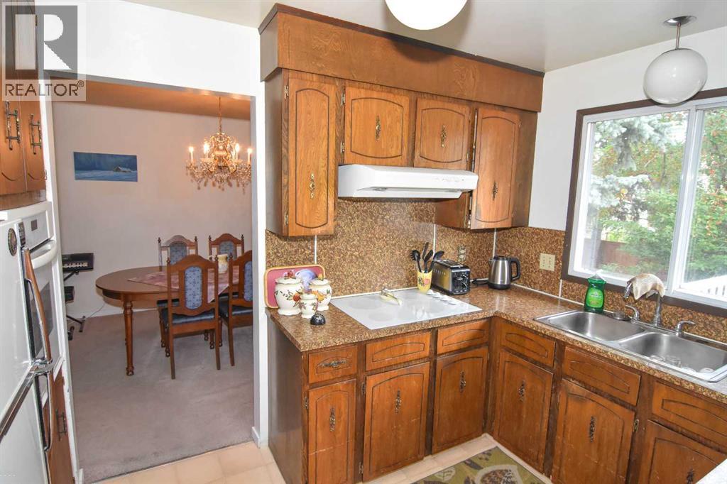 1356 Southdale Crescent Sw, Calgary, Alberta  T2W 1W2 - Photo 25 - A2248844