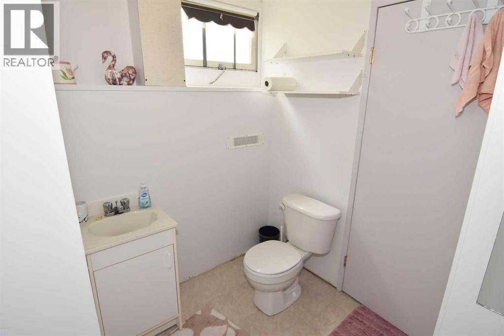 1356 Southdale Crescent Sw, Calgary, Alberta  T2W 1W2 - Photo 42 - A2248844