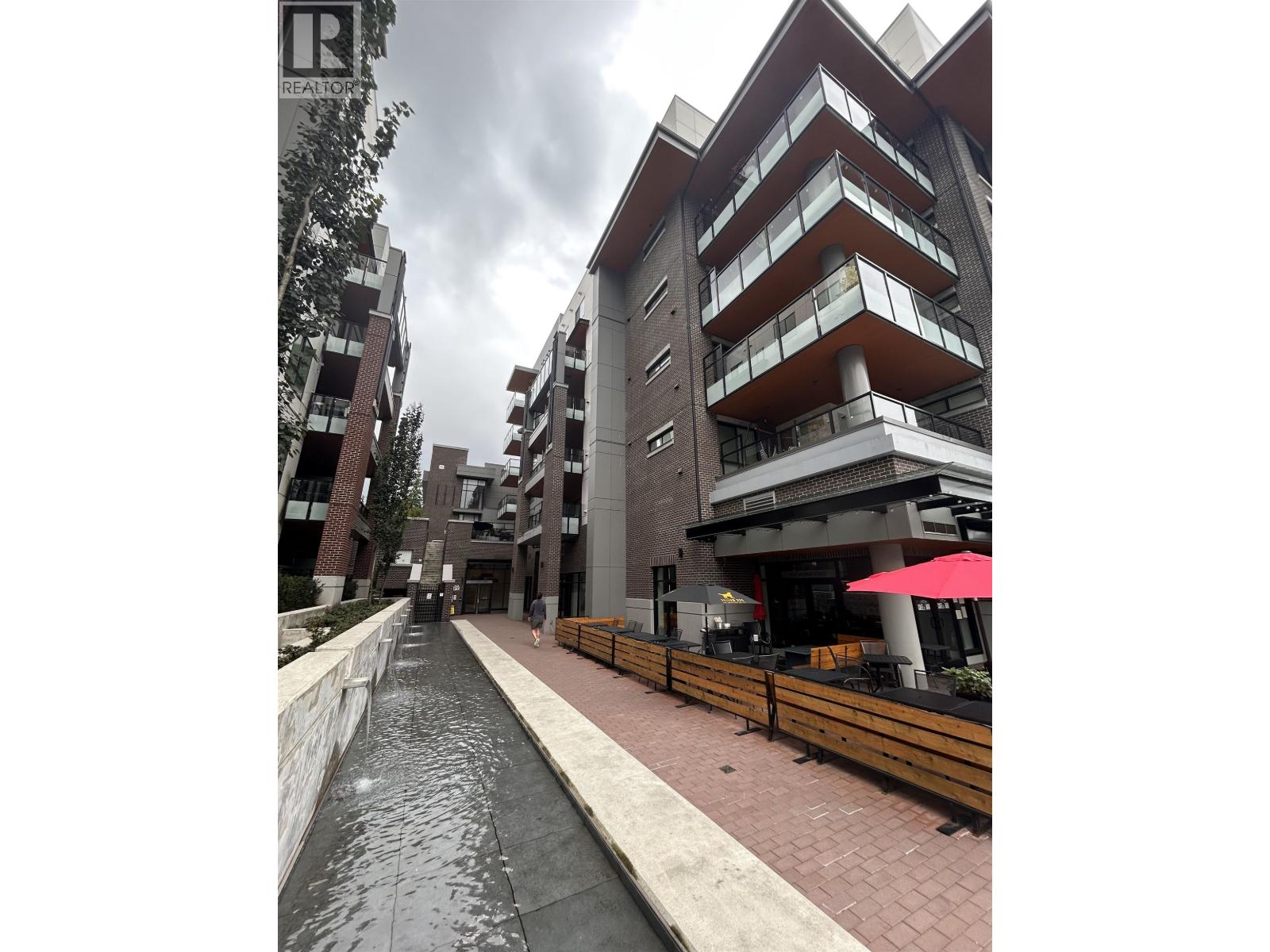 225 3131 Murray Street, Port Moody, British Columbia  V3H 0L9 - Photo 1 - R3048995