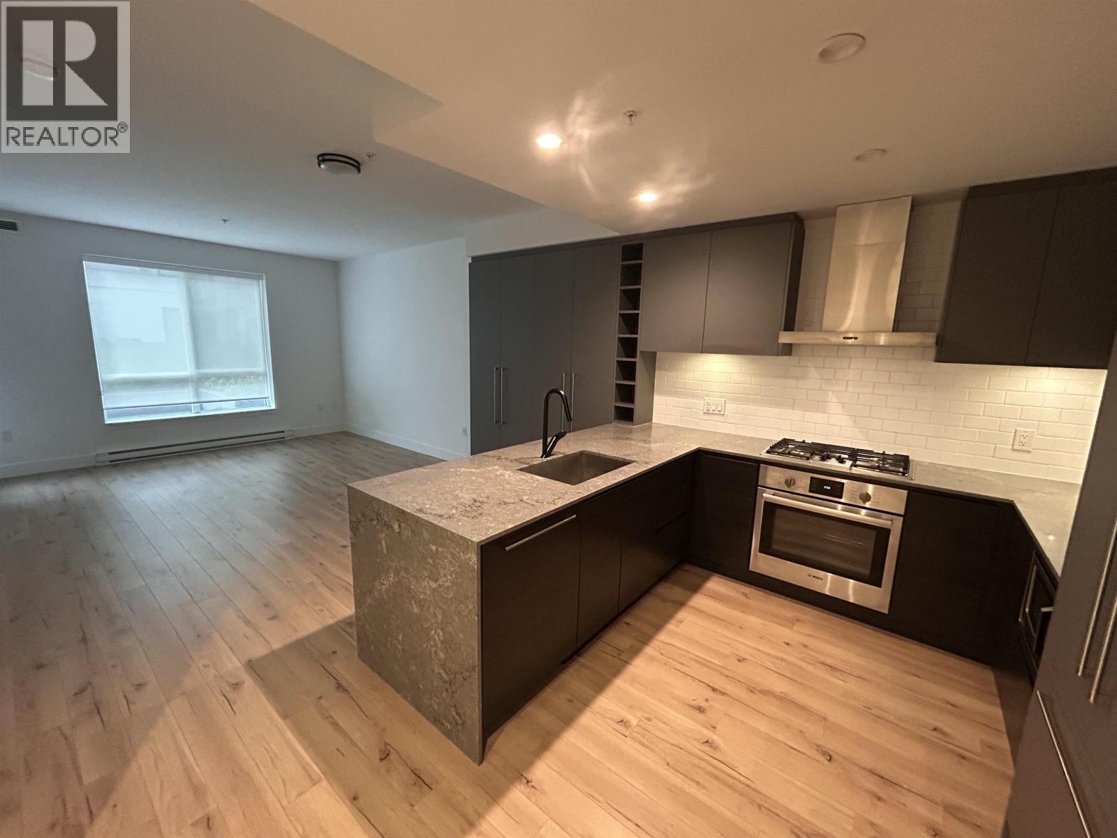 225 3131 Murray Street, Port Moody, British Columbia  V3H 0L9 - Photo 4 - R3048995