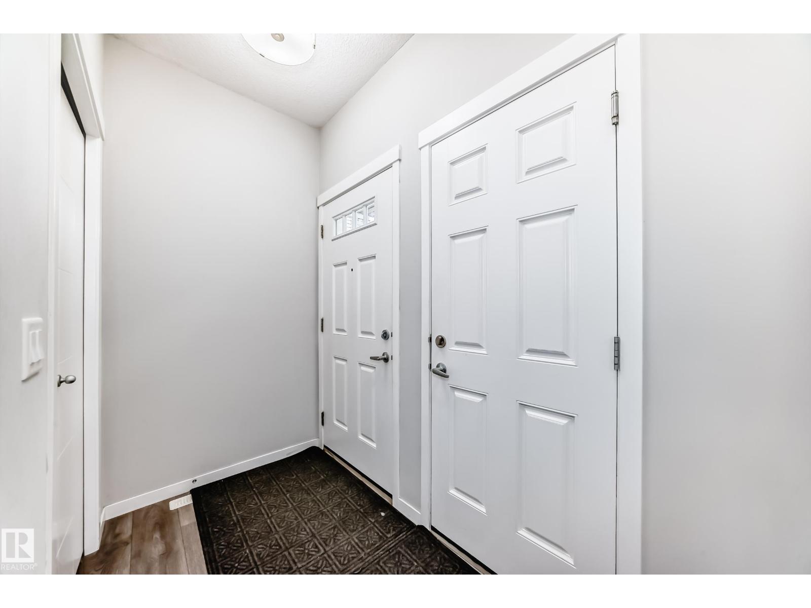 12212 176 Av Nw Nw, Edmonton, Alberta  T5X 0L2 - Photo 2 - E4460895