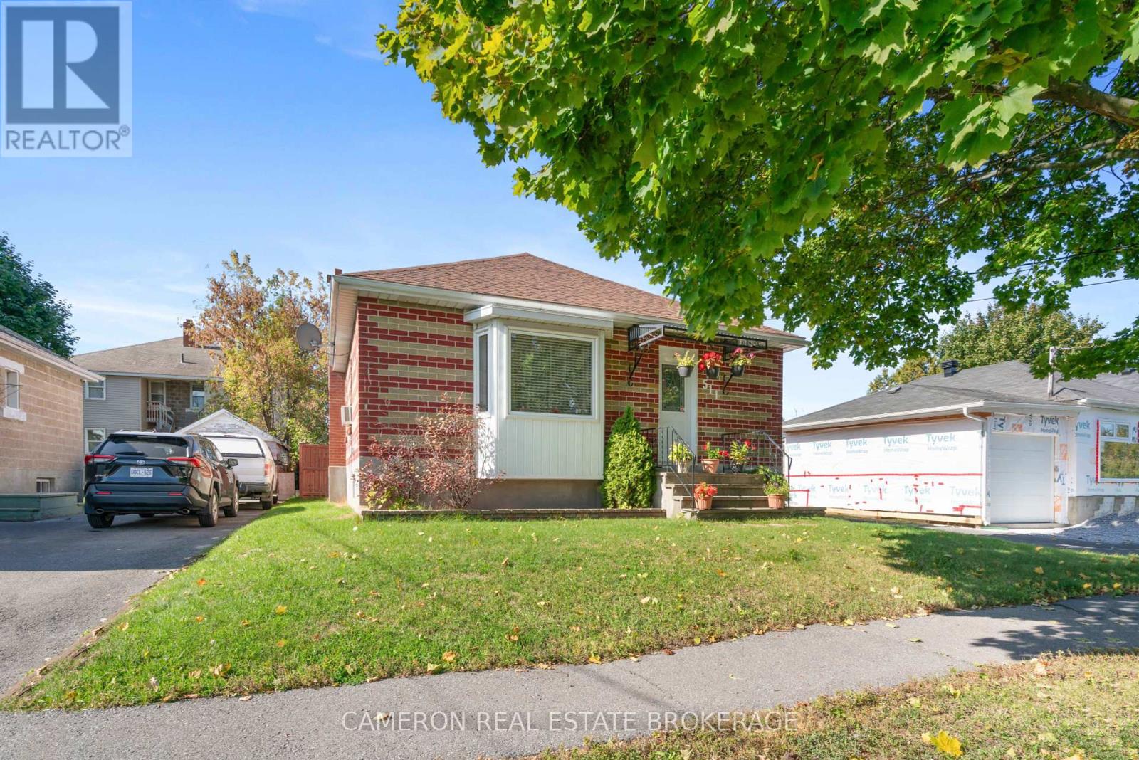 511 St Felix Street, Cornwall, Ontario  K6H 5B2 - Photo 2 - X12445328