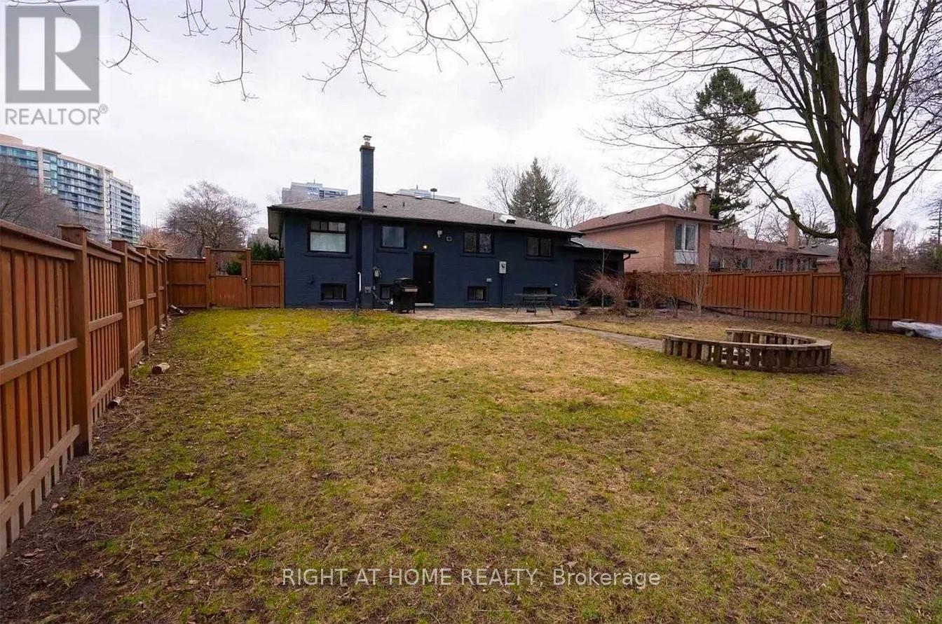 2 Groveland Crescent, Toronto, Ontario  M3A 3C5 - Photo 24 - C12430192
