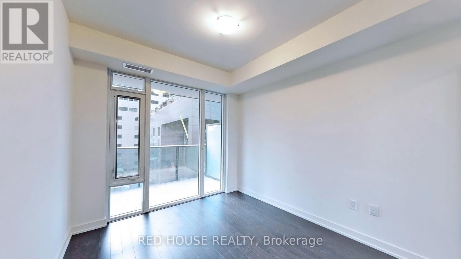520 - 330 Richmond Street W, Toronto, Ontario  M5V 1X2 - Photo 11 - C12445327