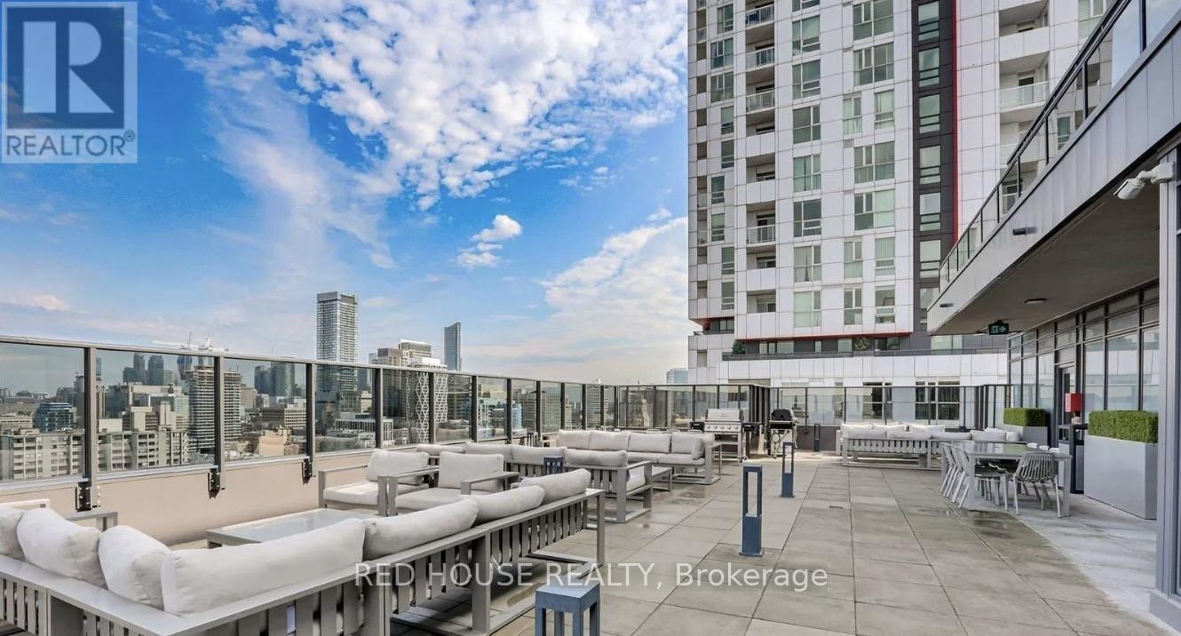 520 - 330 Richmond Street W, Toronto, Ontario  M5V 1X2 - Photo 21 - C12445327