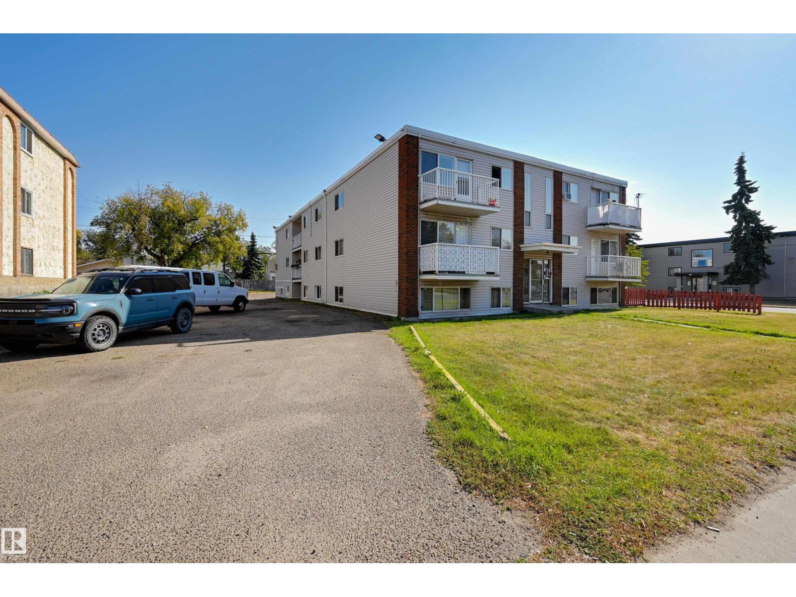 12107 82 St Nw, Edmonton, Alberta  T5B 2W8 - Photo 3 - E4460896