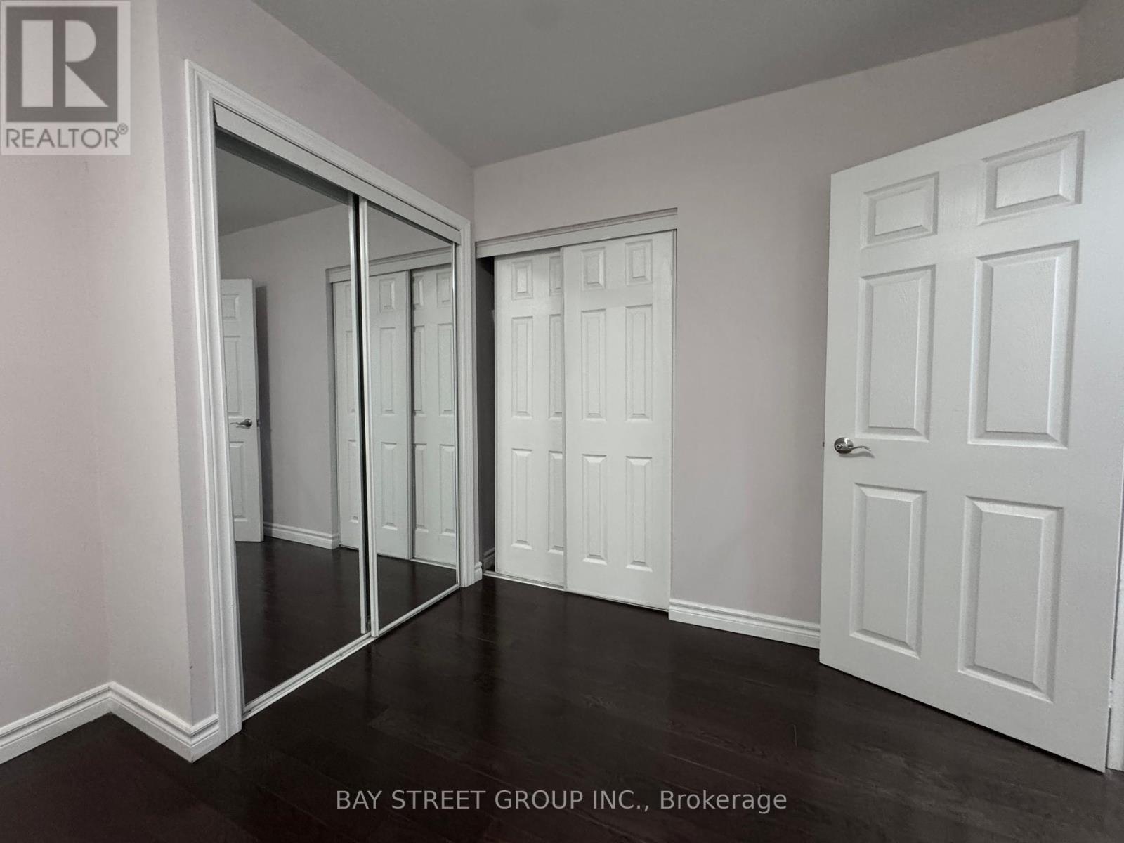 Main Floor - 43 Sherwood Forest Drive, Markham, Ontario  L3P 1P5 - Photo 18 - N12445326