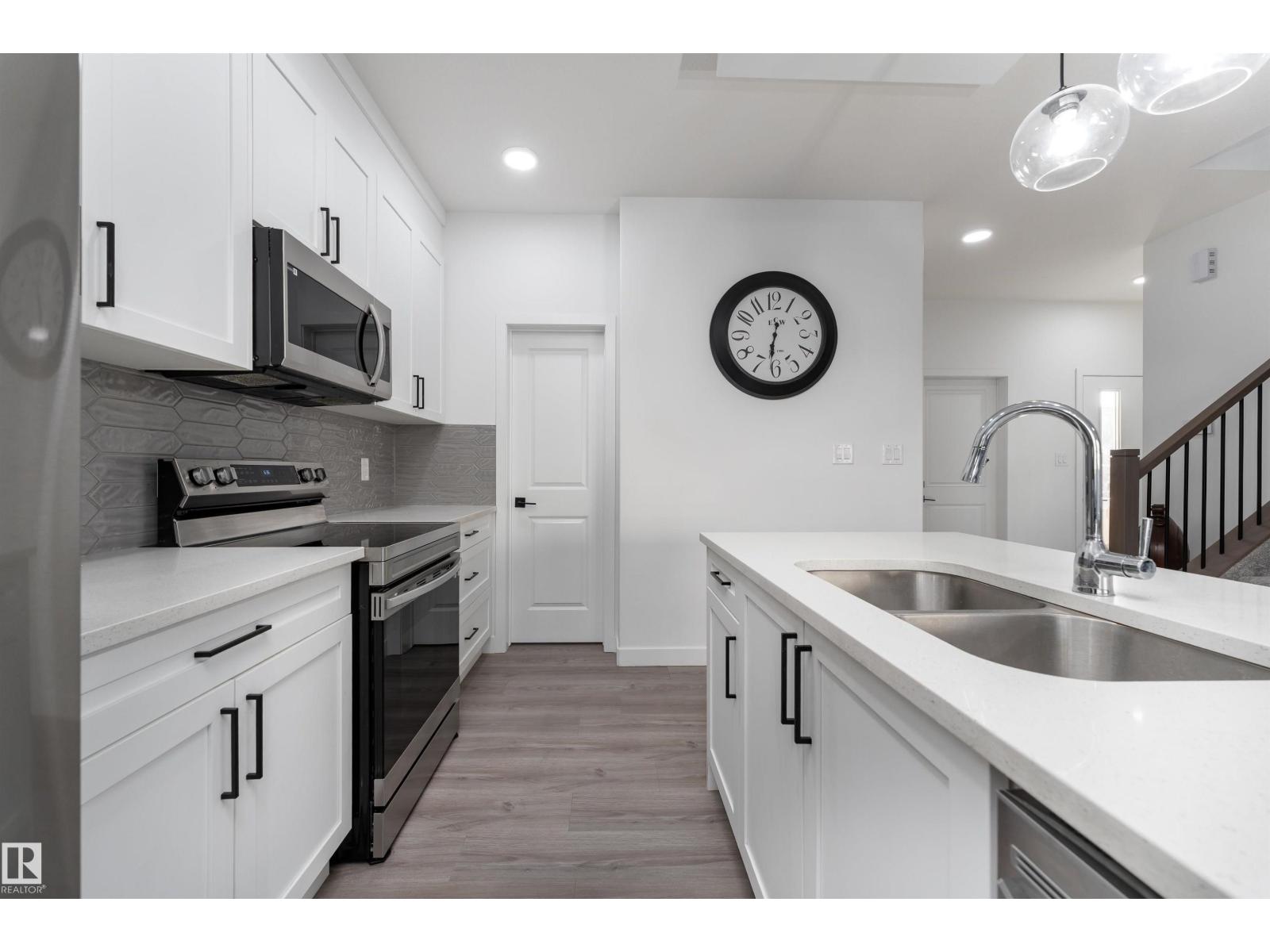 1758 Erker Wy Nw, Edmonton, Alberta  T6M 0Z6 - Photo 2 - E4455816