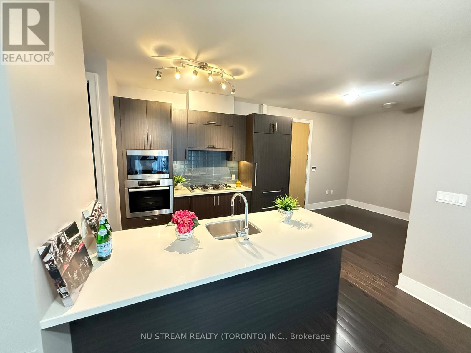 717 - 29 Queens Quay E, Toronto, Ontario  M5E 0A4 - Photo 6 - C12294909
