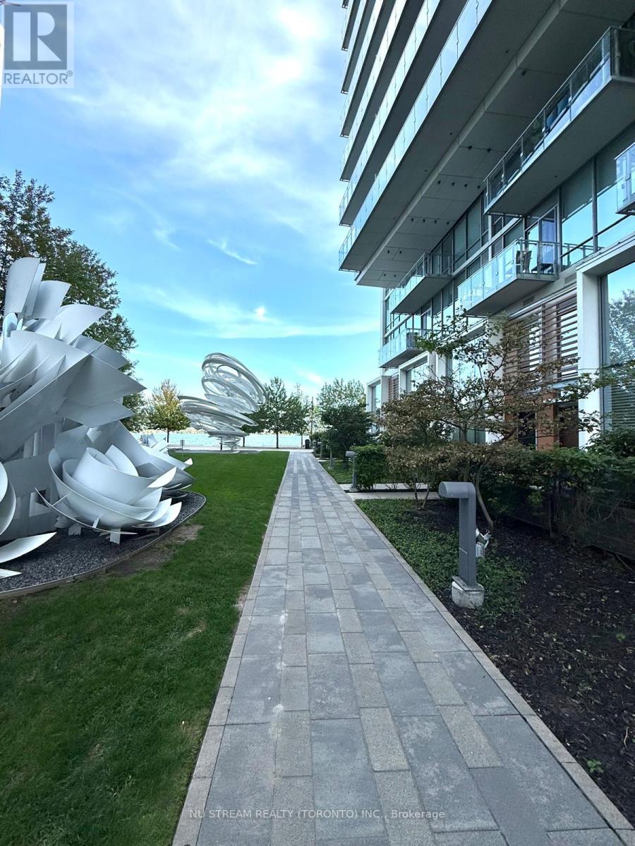 717 - 29 Queens Quay E, Toronto, Ontario  M5E 0A4 - Photo 17 - C12294909