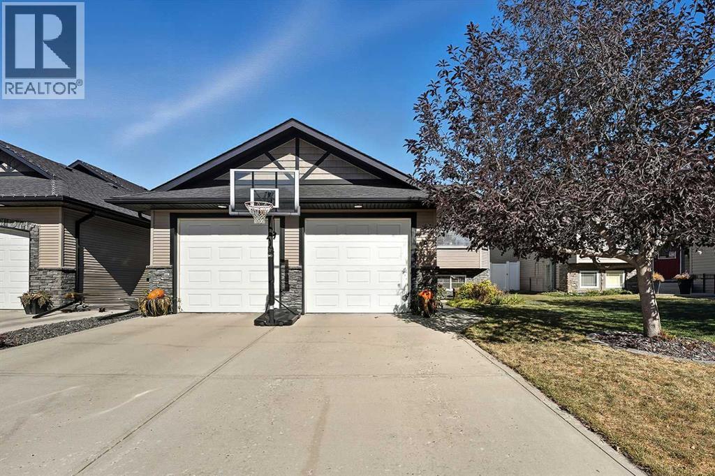 8 Van Dorp Street, Red Deer, Alberta  T4R 0G3 - Photo 1 - A2261099