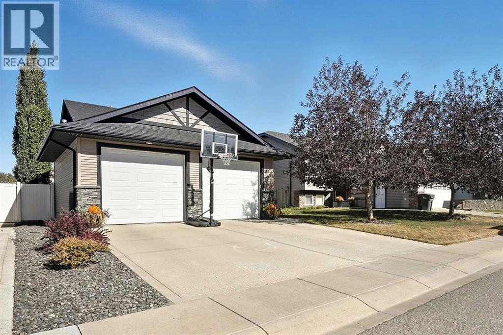 8 Van Dorp Street, Red Deer, Alberta  T4R 0G3 - Photo 2 - A2261099