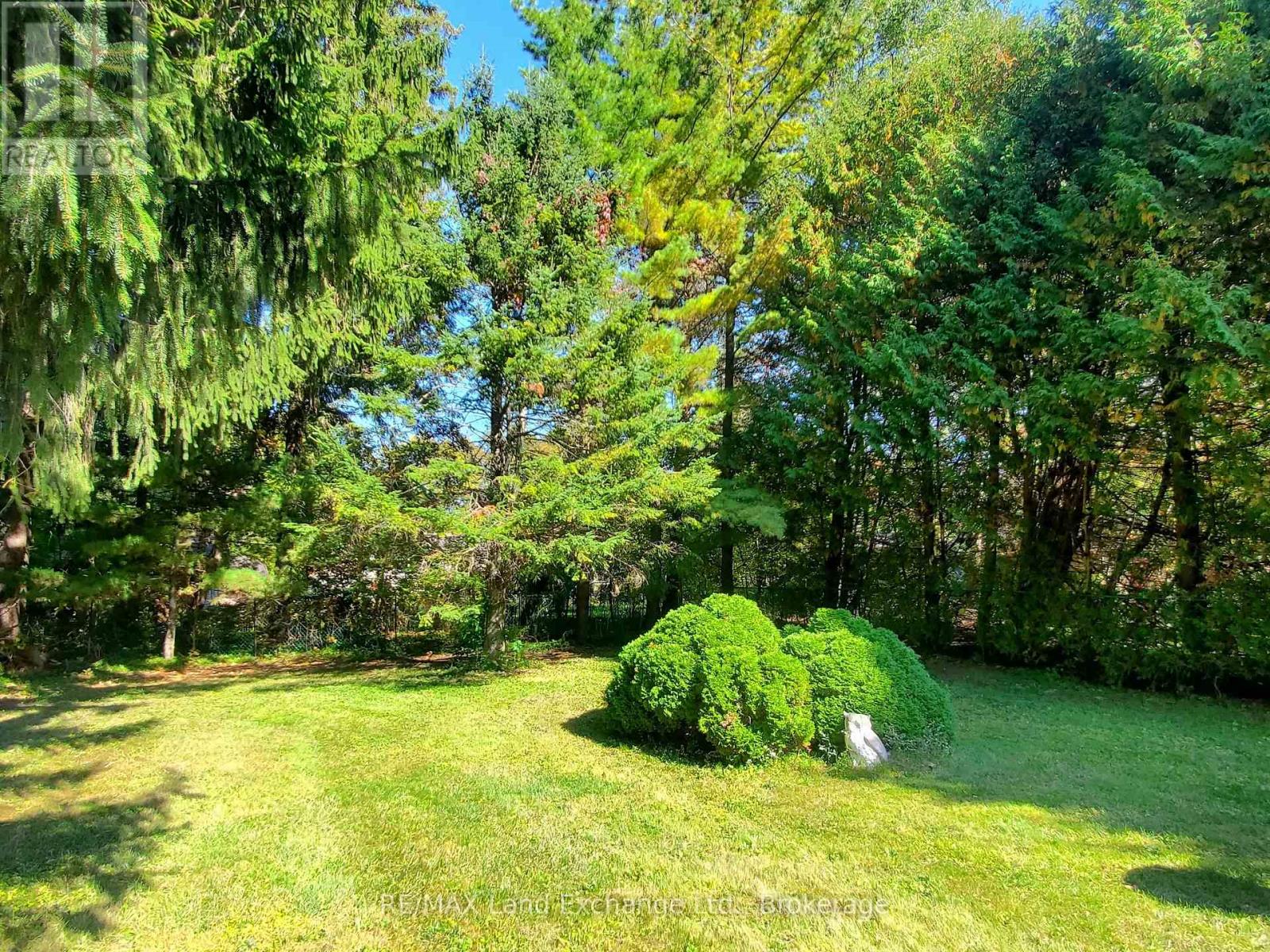 434 Clarendon Street, Saugeen Shores, Ontario  N0H 2L0 - Photo 25 - X12445360