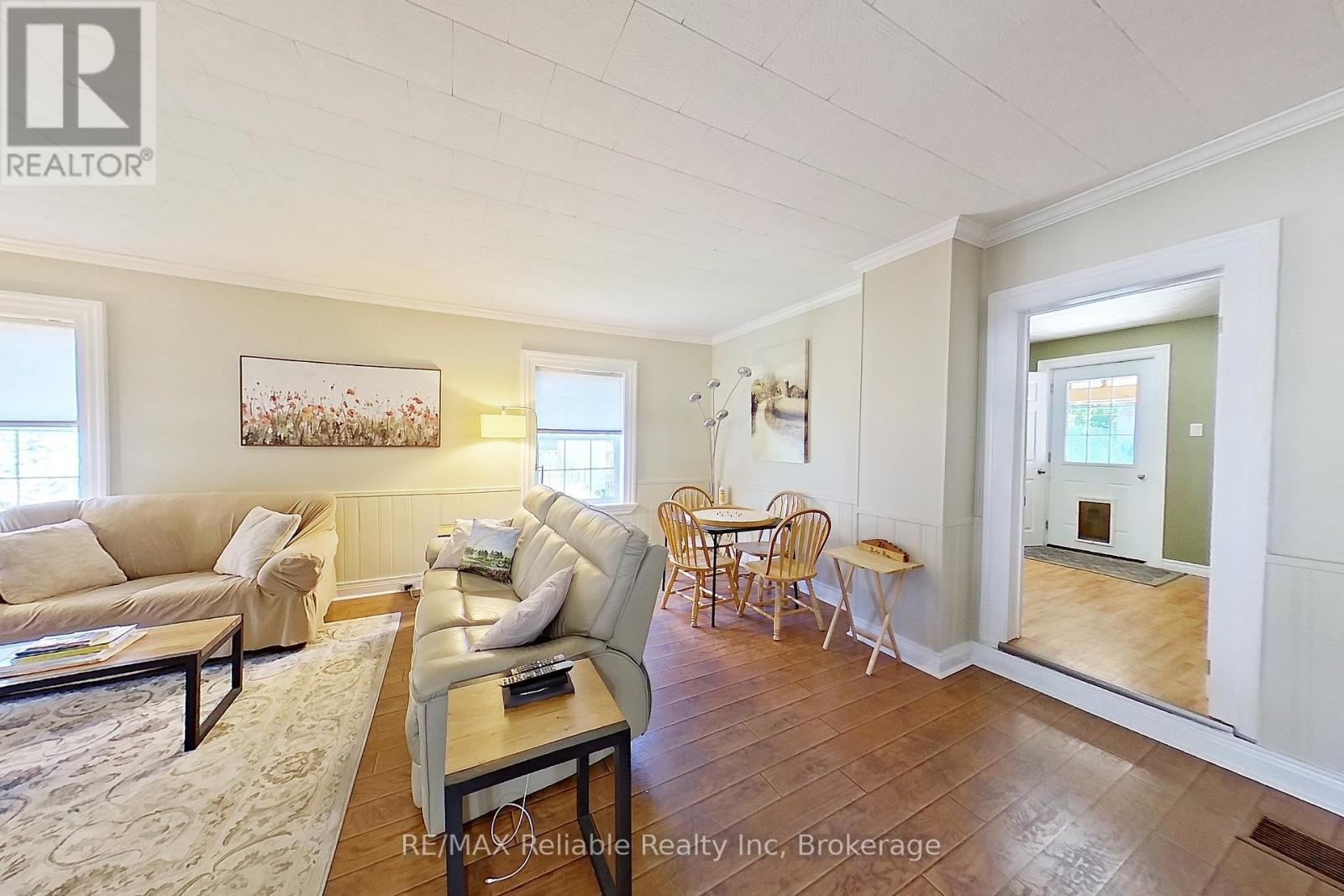 91 King Street, Bluewater (Hensall), Ontario  N0M 1X0 - Photo 17 - X12445371
