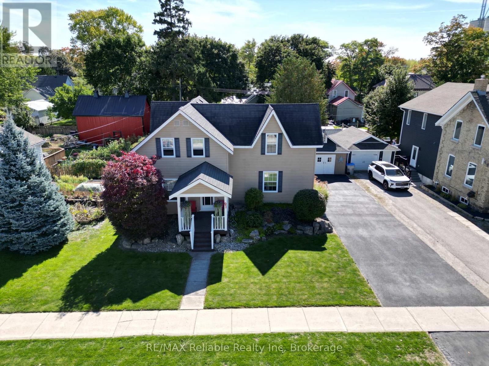 91 King Street, Bluewater (Hensall), Ontario  N0M 1X0 - Photo 2 - X12445371
