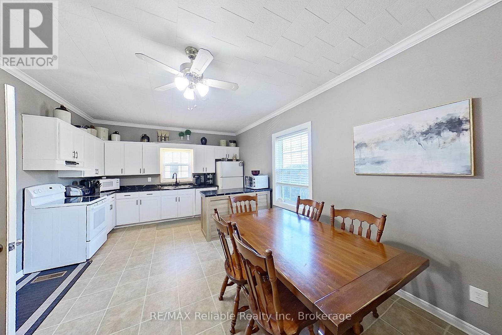 91 King Street, Bluewater (Hensall), Ontario  N0M 1X0 - Photo 23 - X12445371