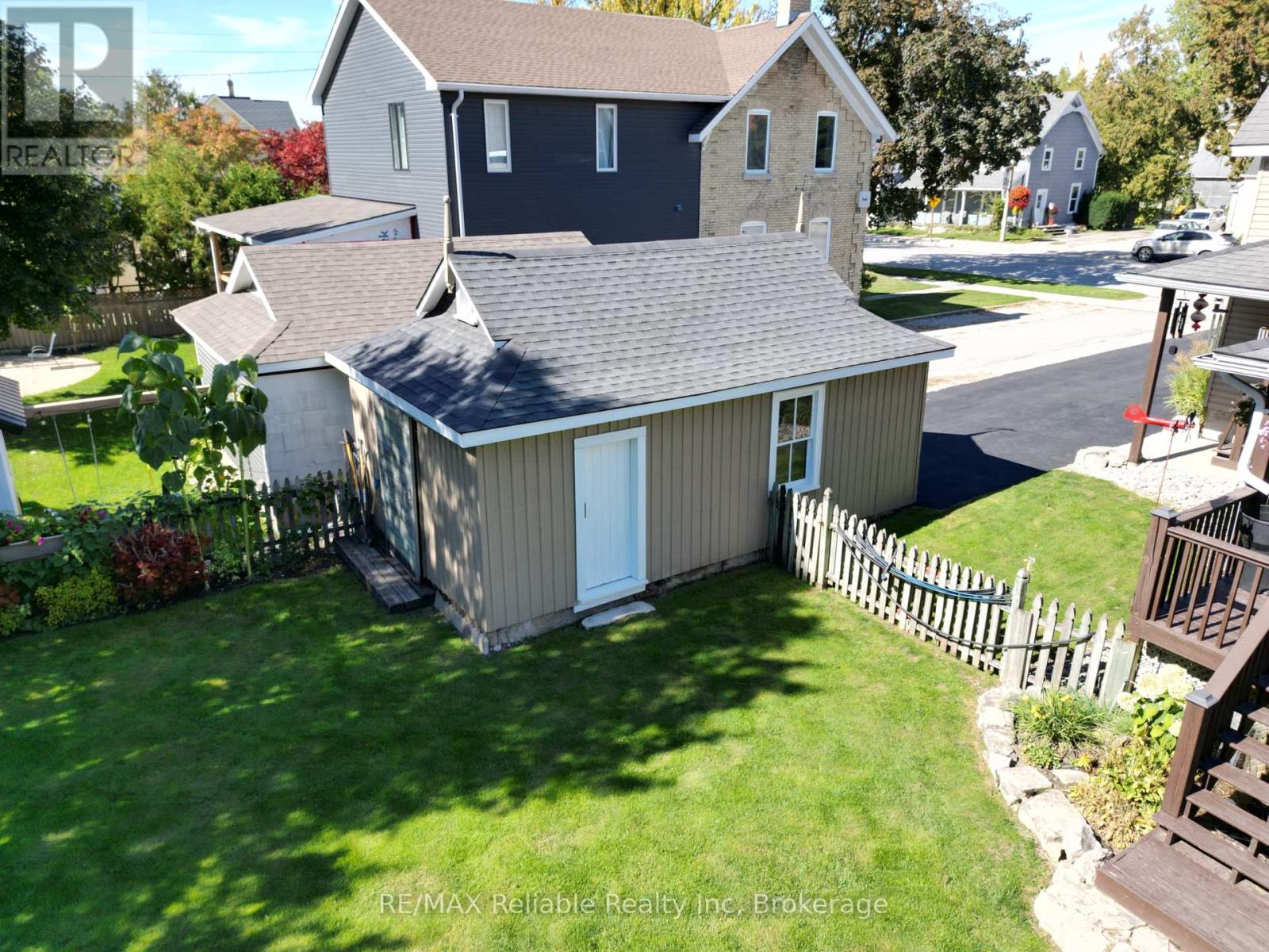 91 King Street, Bluewater (Hensall), Ontario  N0M 1X0 - Photo 46 - X12445371