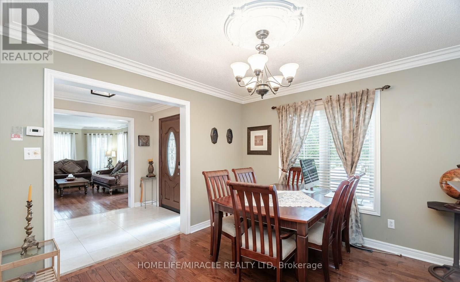 129 Van Scott Drive, Brampton, Ontario  L7A 2C7 - Photo 11 - W12445322