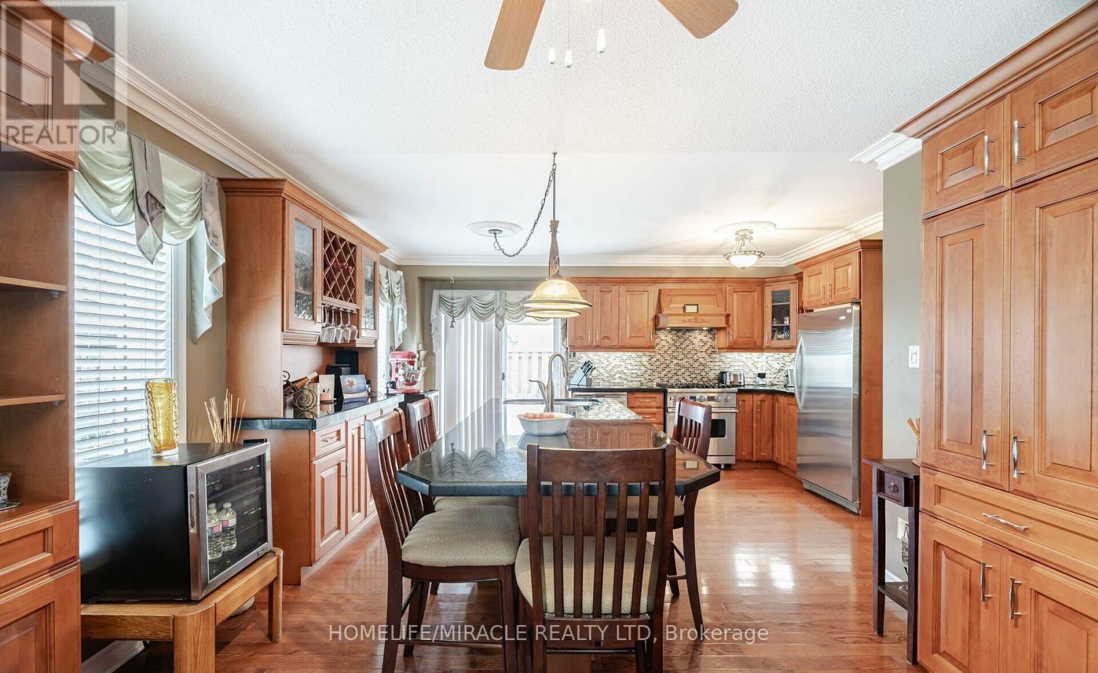129 Van Scott Drive, Brampton, Ontario  L7A 2C7 - Photo 18 - W12445322