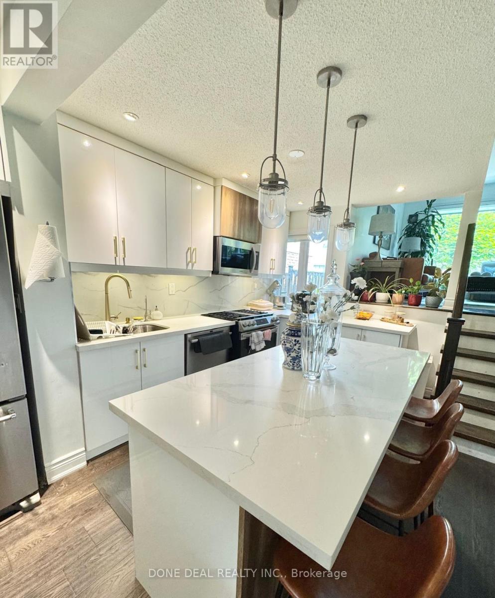 206 Harvest Drive, Milton (Bm Bronte Meadows), Ontario  L9T 4T3 - Photo 14 - W12445332